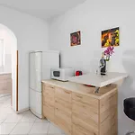 Hundefreundliches Nur 700 Meter Zum Mit Grill, Waschmaschine Holiday home Porec