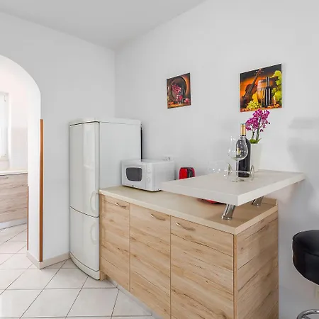 Hundefreundliches Nur 700 Meter Zum Mit Grill, Waschmaschine Holiday home Porec