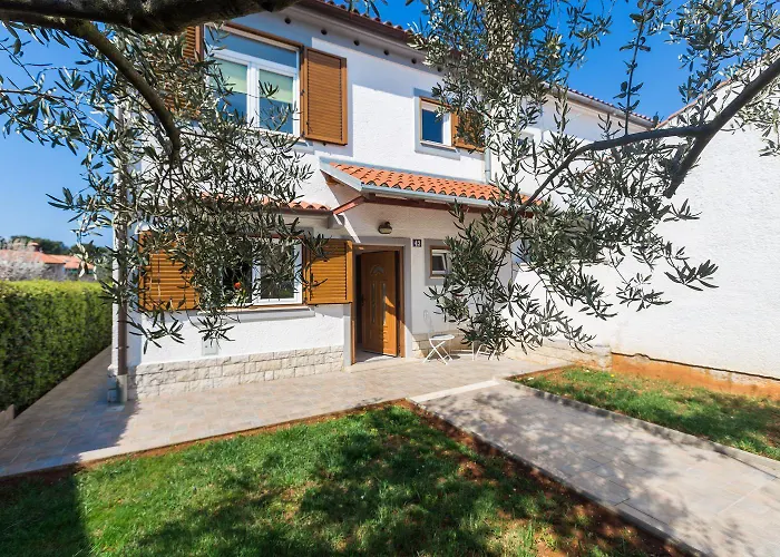 Hébergement de vacances Hundefreundliches Nur 700 Meter Zum Mit Grill, Waschmaschine *