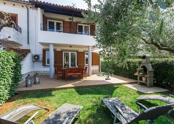 Hundefreundliches Nur 700 Meter Zum Mit Grill, Waschmaschine * Poreč