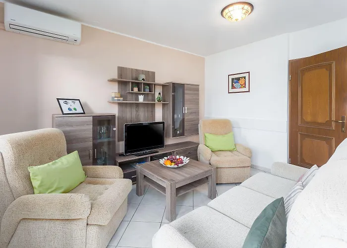 Hundefreundliches Nur 700 Meter Zum Mit Grill, Waschmaschine *