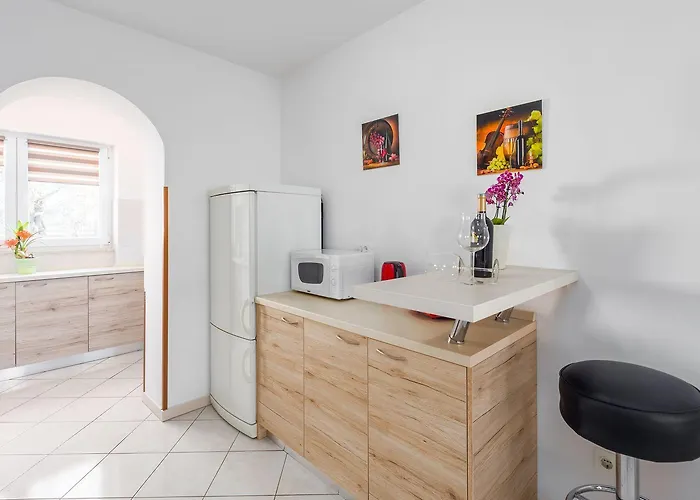 Hundefreundliches Nur 700 Meter Zum Mit Grill, Waschmaschine Feriehus Poreč