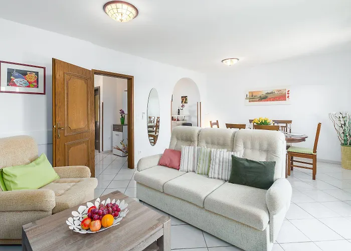 Hundefreundliches Nur 700 Meter Zum Mit Grill, Waschmaschine *