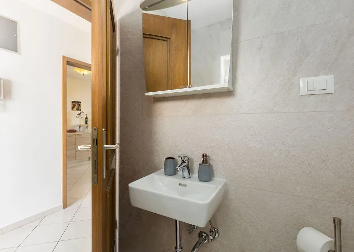 Hundefreundliches Nur 700 Meter Zum Mit Grill, Waschmaschine *