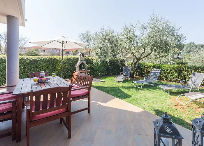 Hundefreundliches Nur 700 Meter Zum Mit Grill, Waschmaschine Poreč