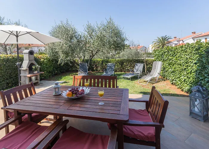 Hébergement de vacances Hundefreundliches Nur 700 Meter Zum Mit Grill, Waschmaschine *