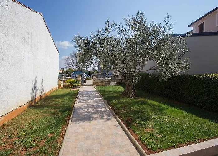 Hundefreundliches Nur 700 Meter Zum Mit Grill, Waschmaschine Feriehus Poreč