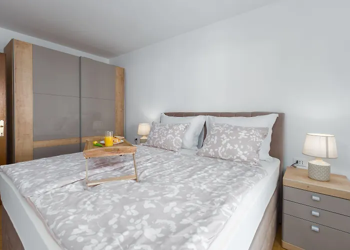 Hundefreundliches Nur 700 Meter Zum Mit Grill, Waschmaschine